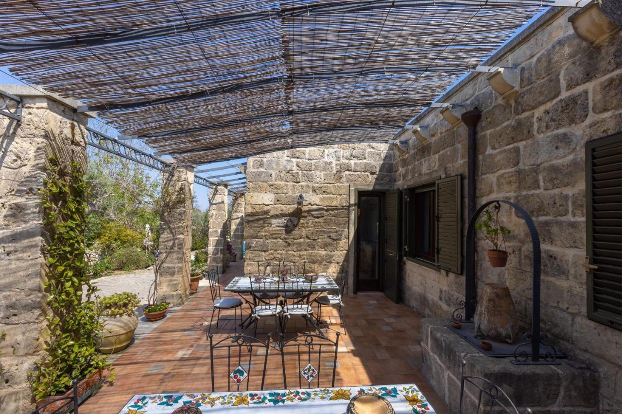 Casa Ulmi Con Piscina Acomodação com café da manhã Uggiano La Chiesa Exterior foto